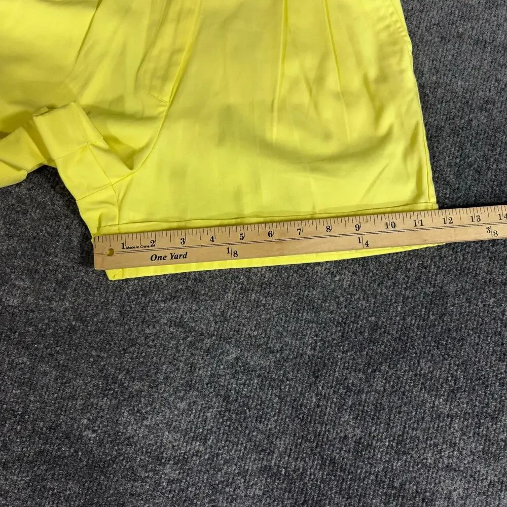 Carreau Sport Shorts Womens 10 Yellow High Rise Pleated Chino Cuffed Casual